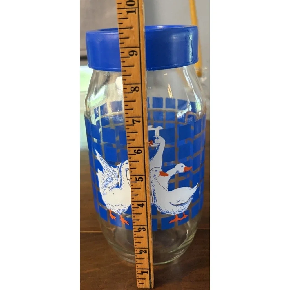 Vintage 1982 Carlton Glass 1.5L Geese Canister Blue Checkered Jar w Lid USA